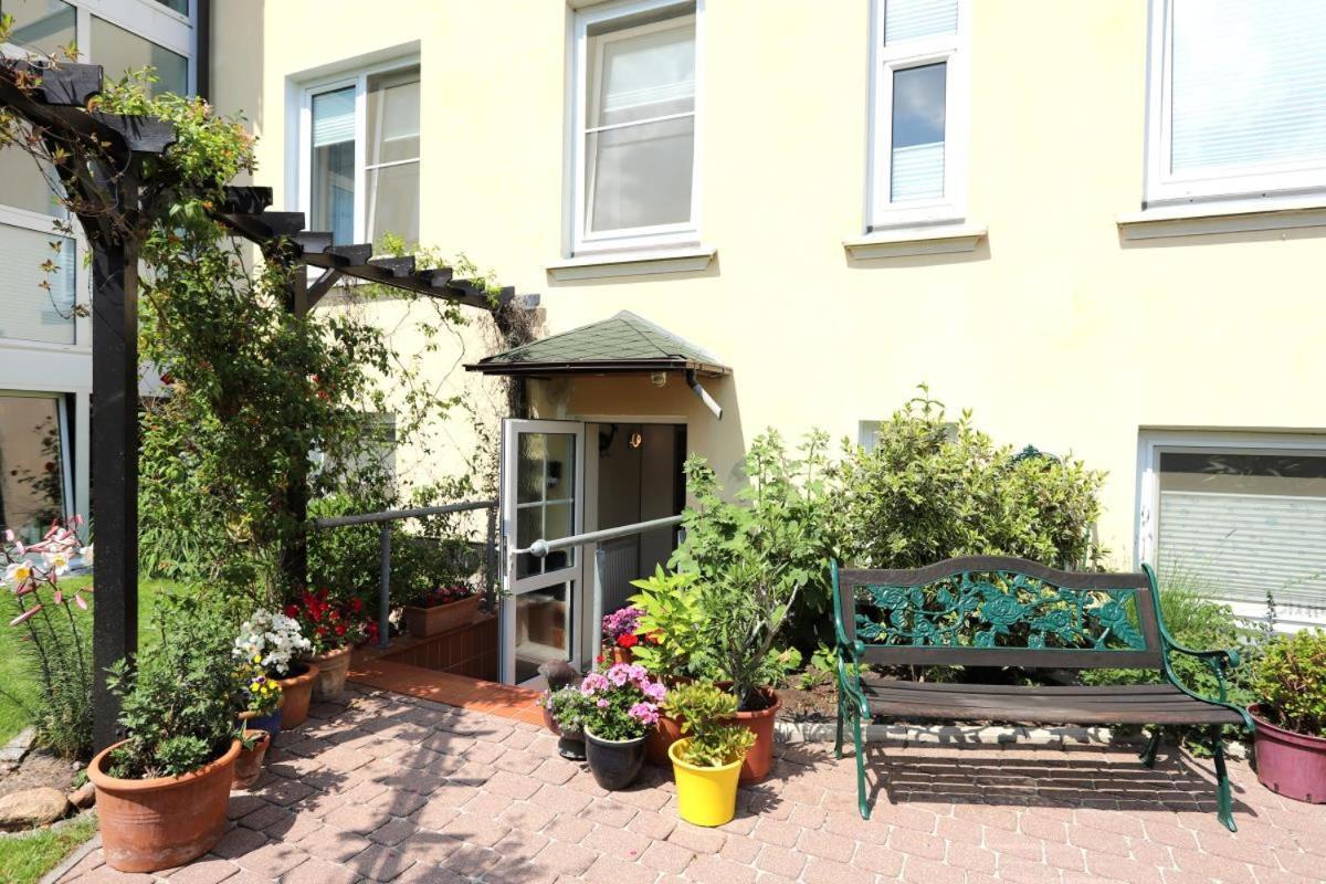 Appartement & Ferienwohnungen Thiess Rostock Extérieur photo